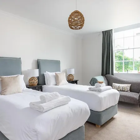 The Retreat New Forest, Hinton Christchurch  Room photo